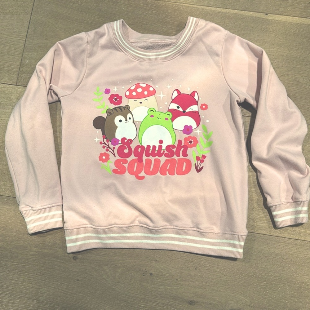 Squishmallows Light Pink Sweatshirt XL